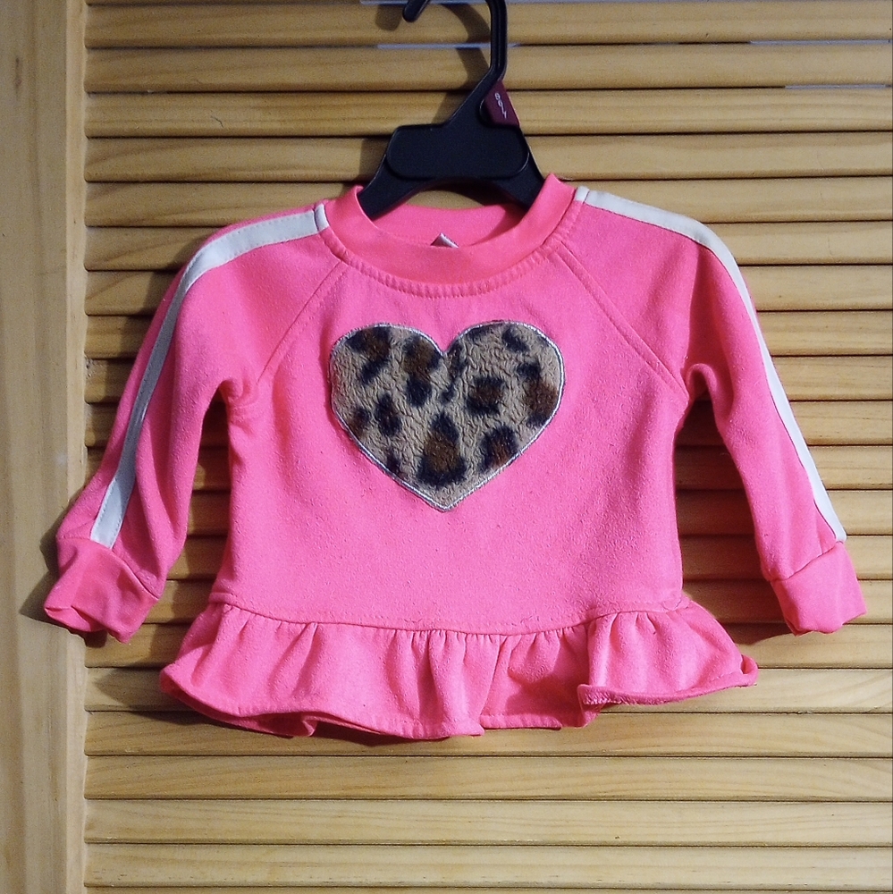 Real love 💕 toddler sweater heart patch size 12M